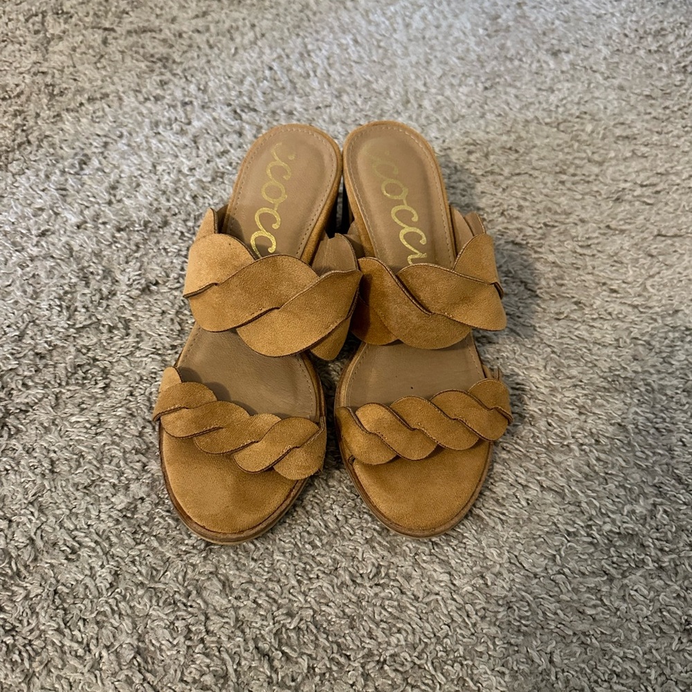 Brown short heel.